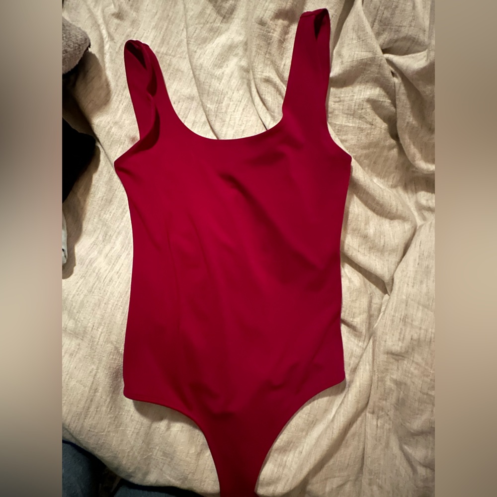 Express Body Contour Women’s Bodysuit in Fuschia Pink